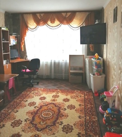 Продам 3 к. кв. по вул. Реміснича - фото 1