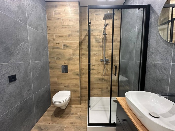 ЗДАНА новобудова в Елітному районі міста, 400$ прибутну з оренди! - фото 1