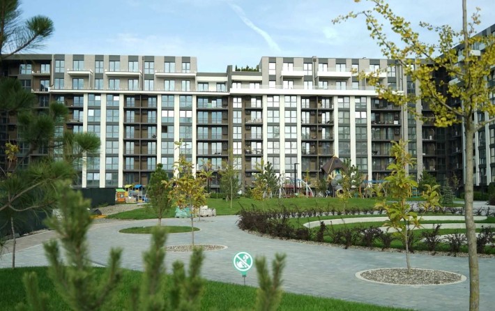 Продаж просторої двокімнатної квартири - фото 1