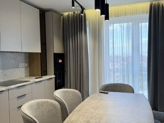 Продаж гарної 2-х кімнатної. ЖК West Towers Ужгород