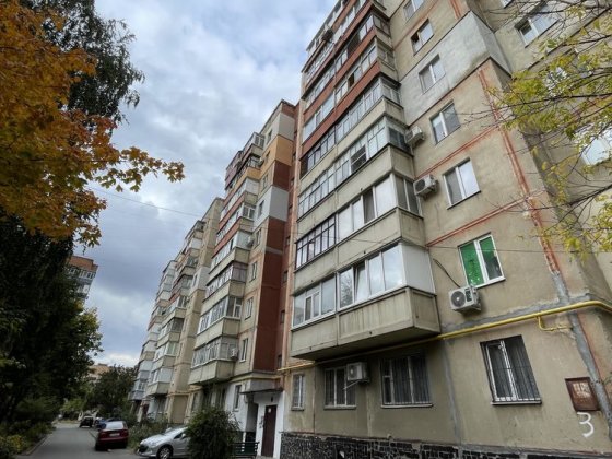 Однокімнатна 35м2 на Інституті звʼязку Полтава