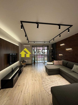 Елітна двокімнатна квартира площею 83 м² у ЖК комфорт-класу - фото 1