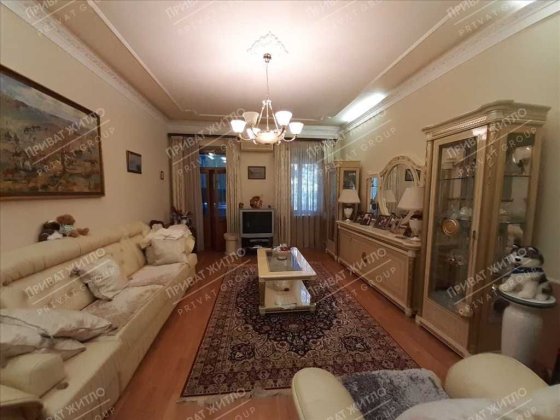 Історичний центр! Сталінка з ліфтом та бомбосховищем. Полтава