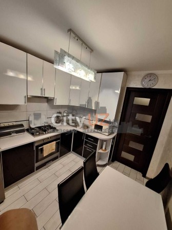 Продається квартира - фото 1