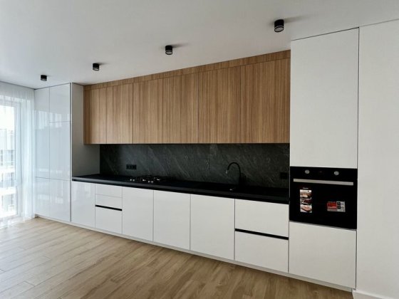 Продам 2-х кімнатну квартиру на Щасливому Ровно