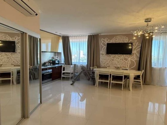 Елегантна 3-кімнатна на Соборності Полтава