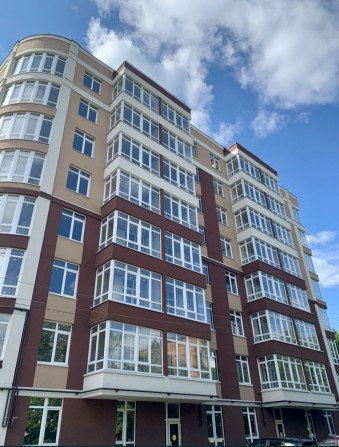 Центр новий будинок 2-х кімн. Квартира - фото 1