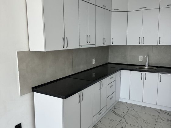 Продаж однокімнатної новобудови з ремонтом, район Пивзаводу Ровно