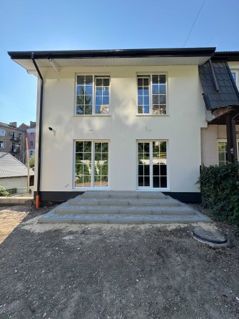 Квартира на 2-му поверсі — 44 м², панорамні вікна - фото 1