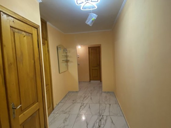 Продається 3-х кімнатна квартира в 9-поверховому будинку на 9 поверсі Черновцы