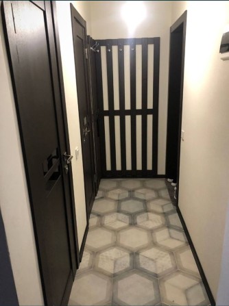 Продам кватиру отрехкомнатную - фото 1