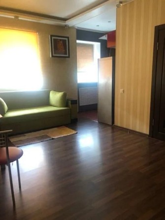 3-кімнатна квартира з ремонтом у цегляному будинку, Київський - фото 1