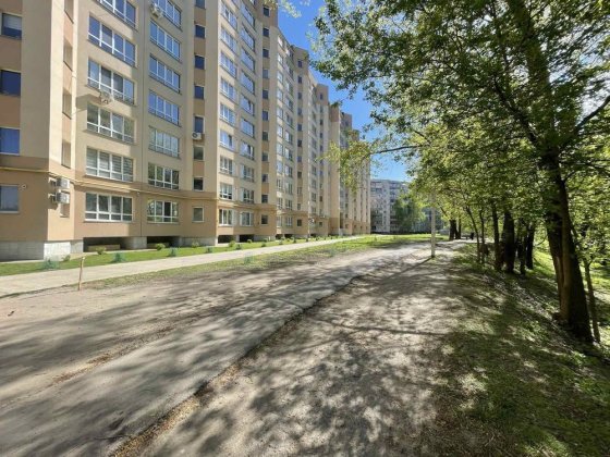 Продам квартиру в чудовому місуці 3 кім. 85 кв Сумы