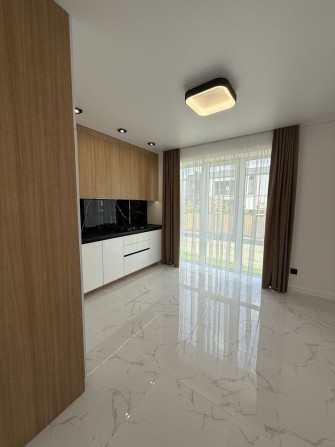 Продаж 2 кімнатної квартири На Щасливому - фото 1