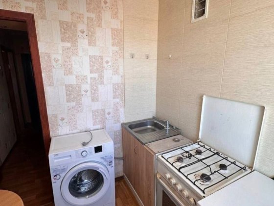 Продам 1 кім на вул Зеленко ( район 6 школи) Суми