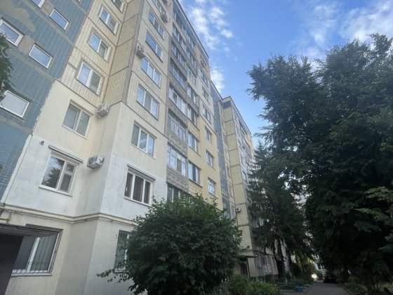 Однокімнатна квартира на Садах-2, по низькій ціні Полтава