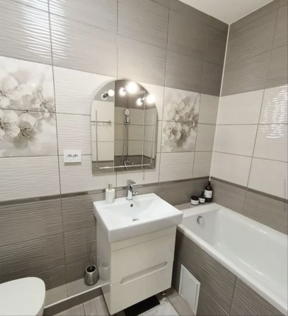 2  кімнатна квартира Рн Дружба вул Лучаківського - фото 1