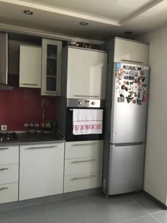 Продаж квартири 68 кв.м, вул. Академіка Сахарова - фото 1