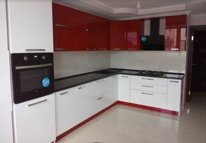 Продаж 2к квартири 76.8 кв. м на вул. Тролейбусна - фото 1