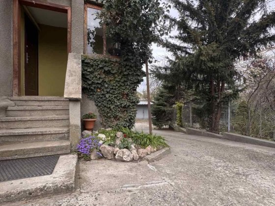 3 к. кв. закритий двір, є паркомісце