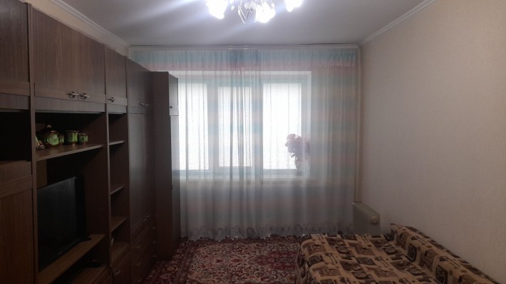 Продаж/обмін 2 кім. кв. Хоменка  з ремонтом 3/5 Ц 48/29/7 - фото 1