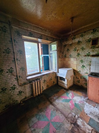 Продається двокімнатна кварта Деснянський р-н вул. Ореста Левицького 4 - фото 1