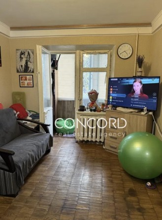 Метро Лісова, Чернігівська. Продам 1к Мілютенка вул., 46 - фото 1