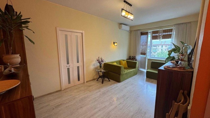 АК 2 Комнатную Квартиру проспект Соборності Русановка вул Тампере 2/20 - фото 1