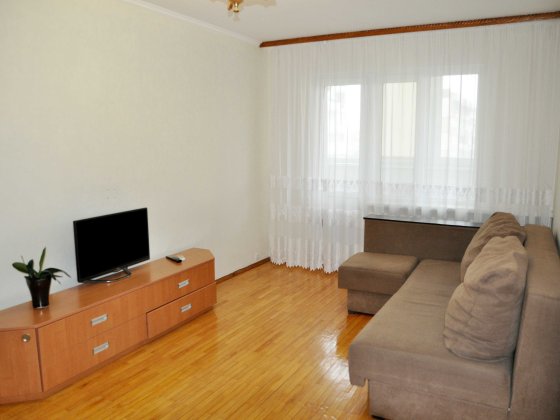 Продаж 2-кімнатної квартири вул. С. Олійника Киев