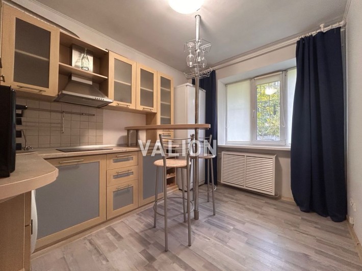 Продаж 1 кім. квартири з ремонтом, вул. Новоукраїнська, Сирець - фото 1