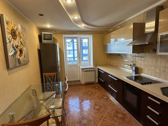 RLT I01 Продам затишну 3 кімнатну квартиру, вул. 1-ї танкової бригади Чернигов