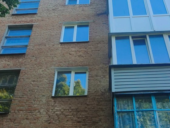 Продам 2 к.кв вул.Героїв Чорнобиля б.4а Можливо по Сертифікату Чернигов