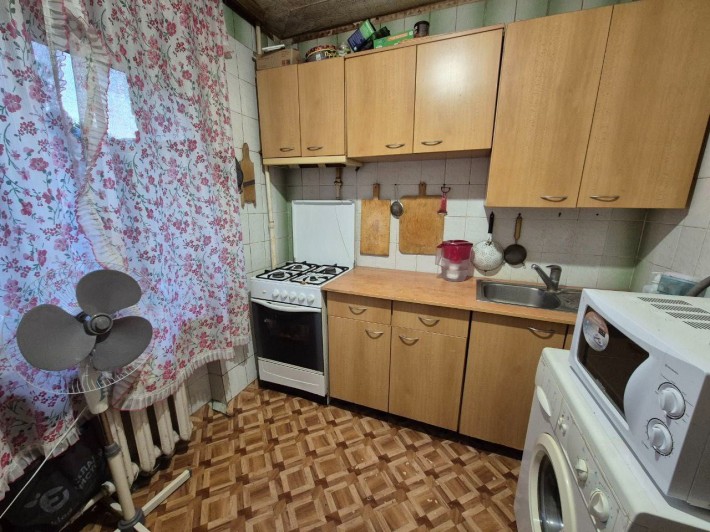 Продаж квартири  по вул. Алма-Атинська, гарна інфр-ра. Тихе подвір'я. - фото 1