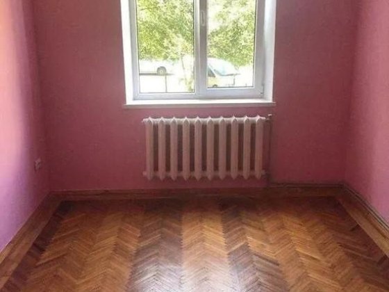 Простора 4х кімнатна квартира в чудову стані !!! Ужгород