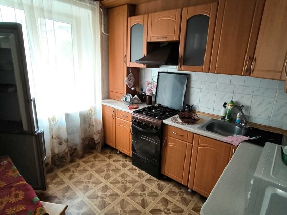 3х  кімнатна квартира в Центрі, гот.Україна. 2й поверх. Чернигов