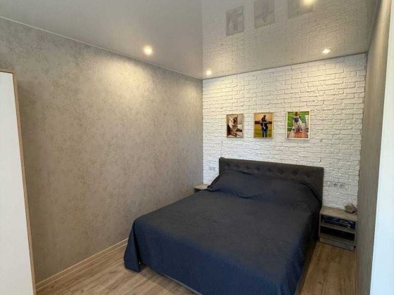 Продаж 1к. квартири студії з ремонтом. Вул. Сергієнко 13. Дарницька пл Киев