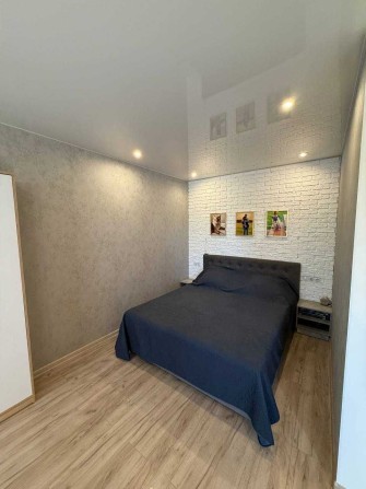 Продаж 1к. квартири студії з ремонтом. Вул. Сергієнко 13. Дарницька пл - фото 1