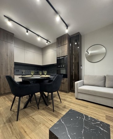 Продаж нової квартири неподалік центру - фото 1