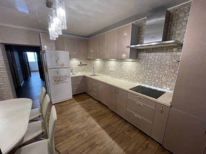 Продаж 1-кімнатної квартири, перепланованої на 2-кімнатну - фото 1