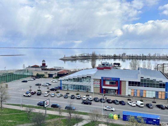 Трьох кімнатна квартира з видом на Дніпро Черкассы