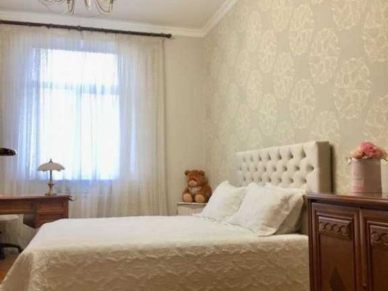 БЕЗ КОМІСІЇ.Продам квартиру ул. Мазепи 4/6 Київ