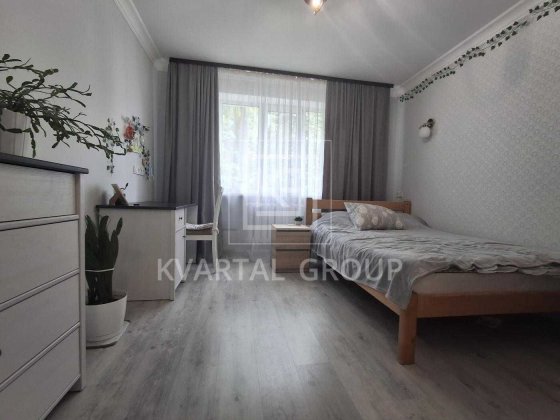 Окрема кімната - апартаменти ! НОВИЙ ремонт! МІНІМАЛЬНЕ оформлення! Киев