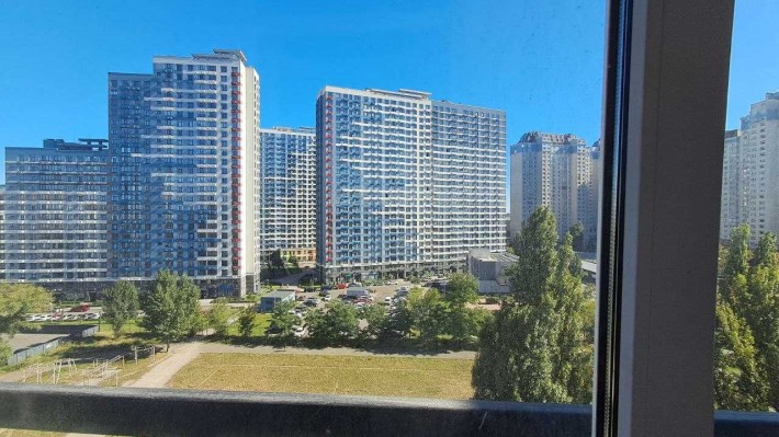 1-кімнатна квартира біля метро Лівобережна  вулиця Туманяна, 3 - фото 1