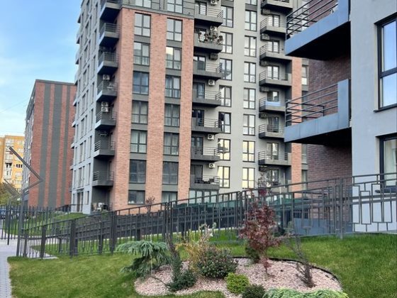 Продаж 2 кім квартири у ЖК West Towers Ужгород