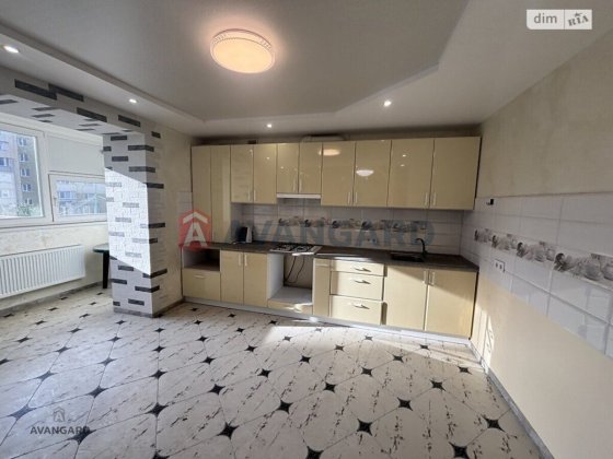 Продається світла квартира, р-он Академічний Винница