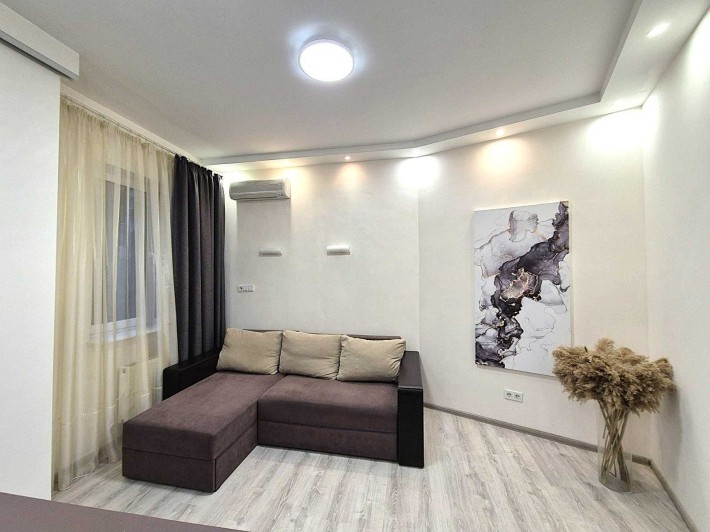 1-кімнатна квартира з дизайнерським ремонтом(ст.метро Берестейська) - фото 1