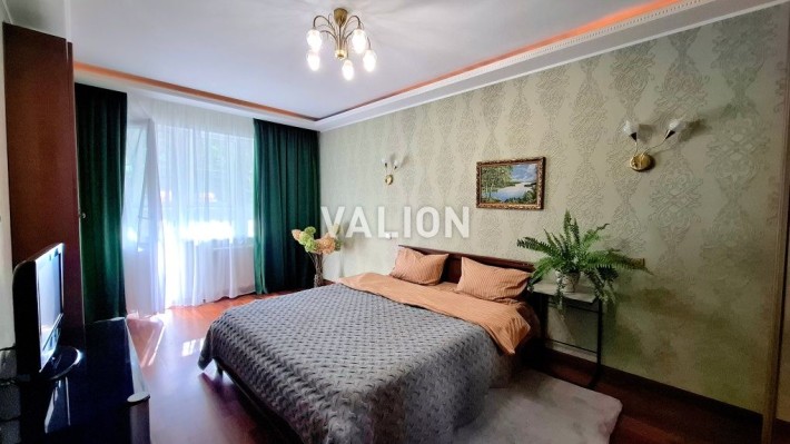 Продаж 1 кім. квартири, ремонт, Харківське шосе, метро Харківська - фото 1