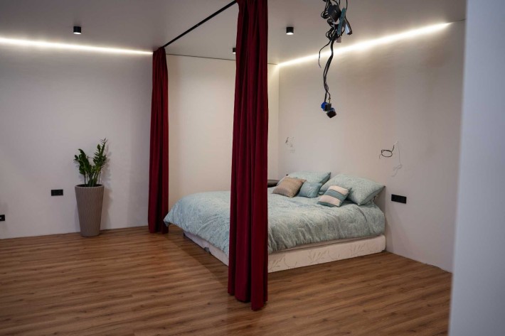 Квартира з дизайнерським якісним ремонтом - фото 1