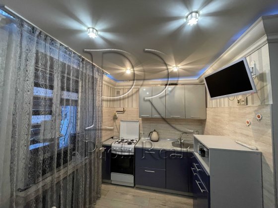 Продаж 2 кімн. кв. Голосіївський пр-т108к/Голосіїв/м. Васильківська Киев