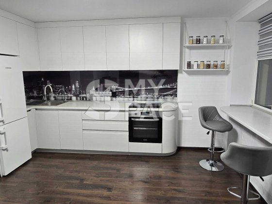 2к кв з ремонтом. Дарницький р-н, Харківське шосе, вул Ялтинська Киев